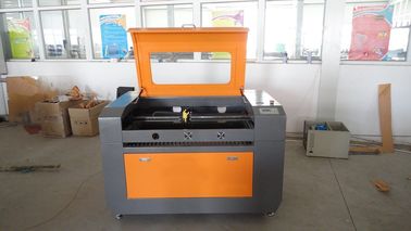 चीन Co2 Laser Wood Engraving Machine Size 500 * 700mm , Rubber Stamp Engraving Machine आपूर्तिकर्ता